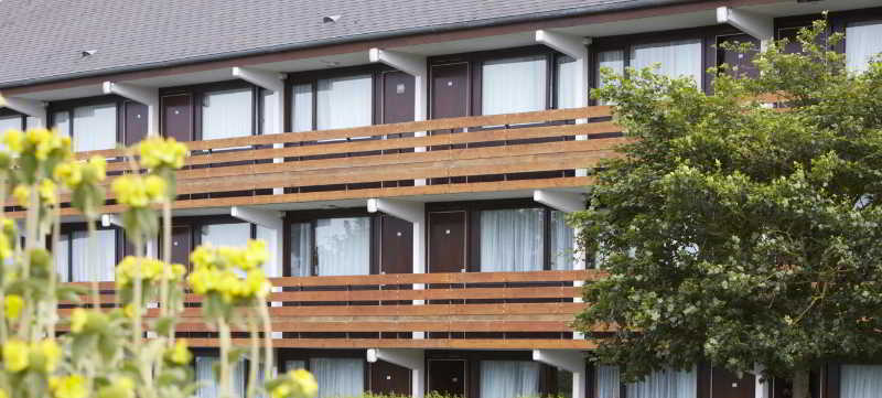 Brit Hotel Dinan - Taden Exterior photo